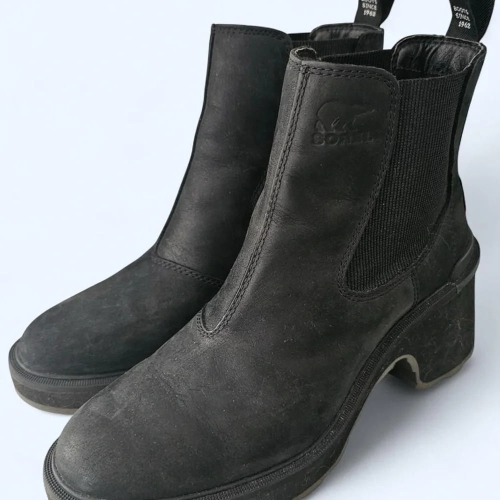 Sorel Hi-Line Black Chelsea Platform Boots - Women